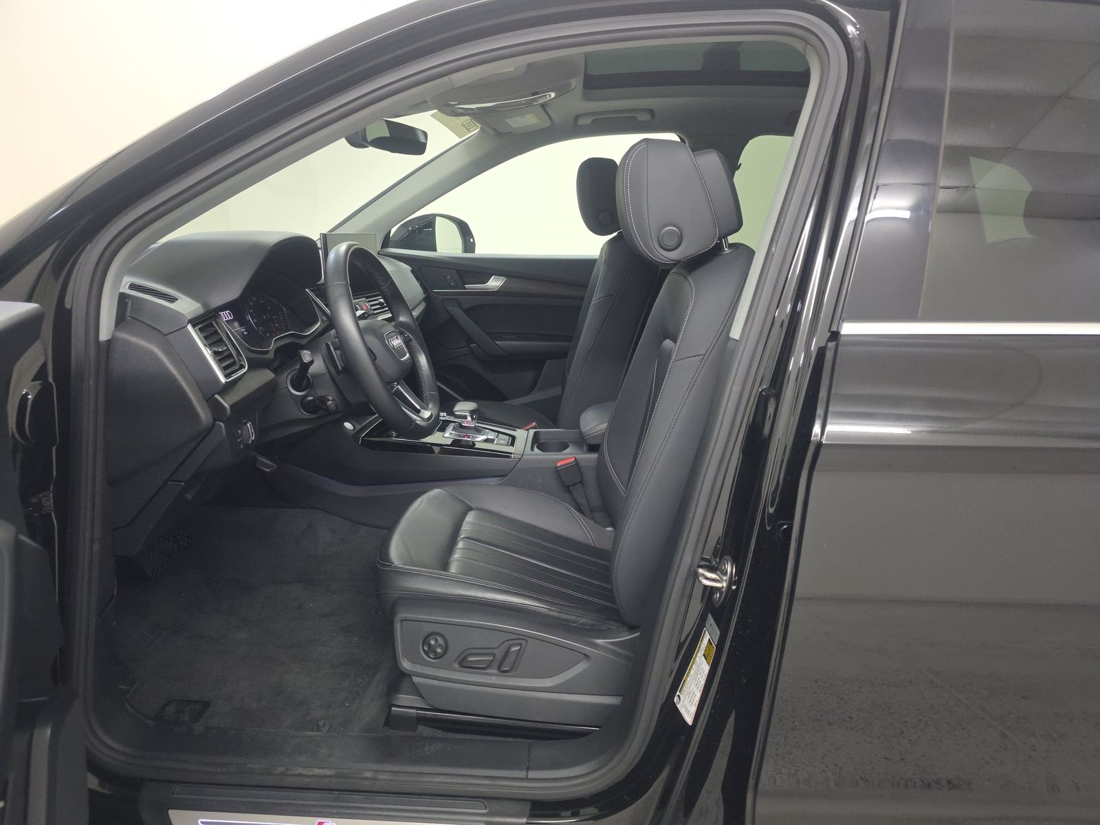 2023 Audi Q5 S line Premium AWD
