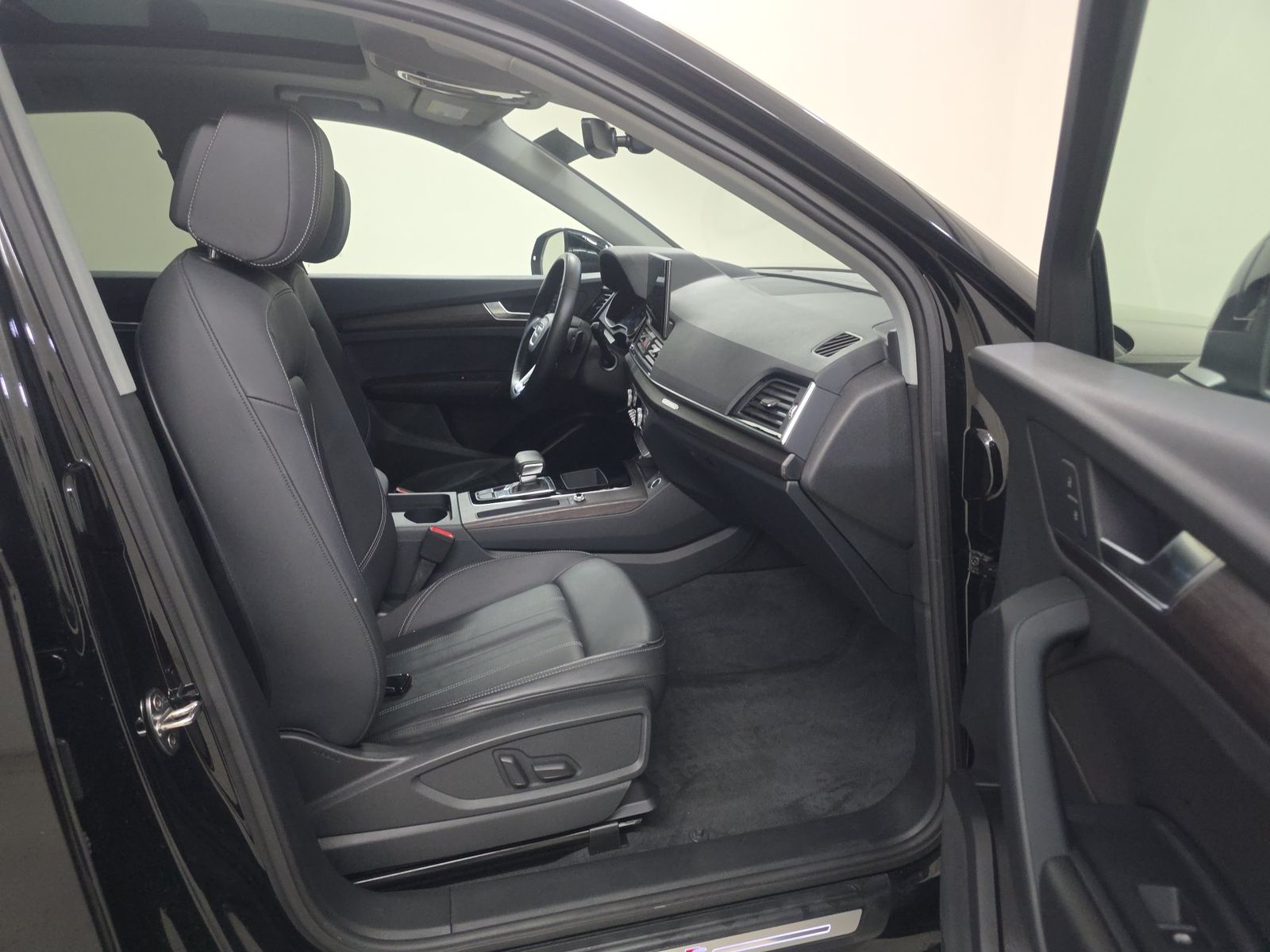 2023 Audi Q5 S line Premium AWD