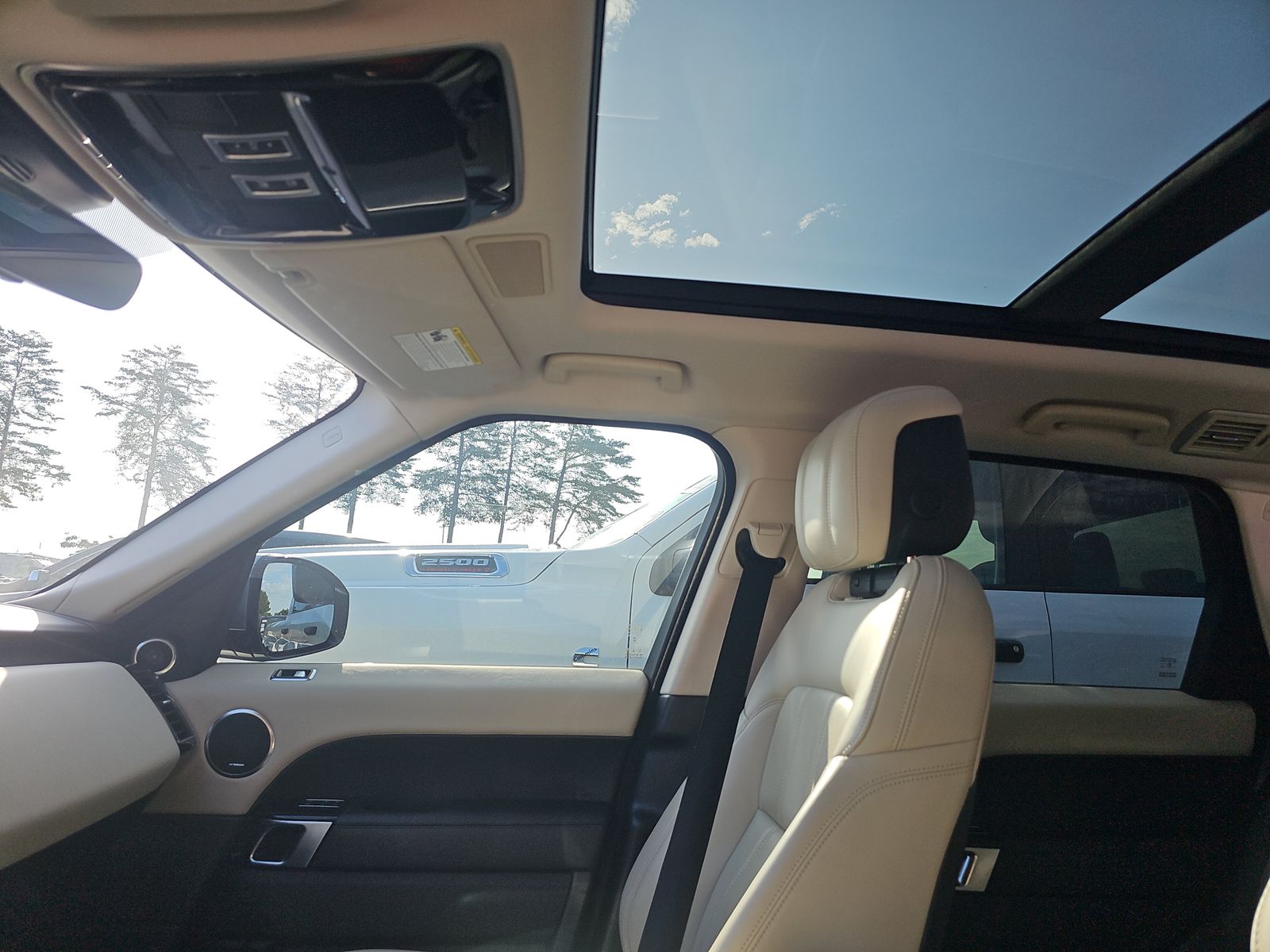 2022 Land Rover Range Rover Sport HSE Silver Edition AWD