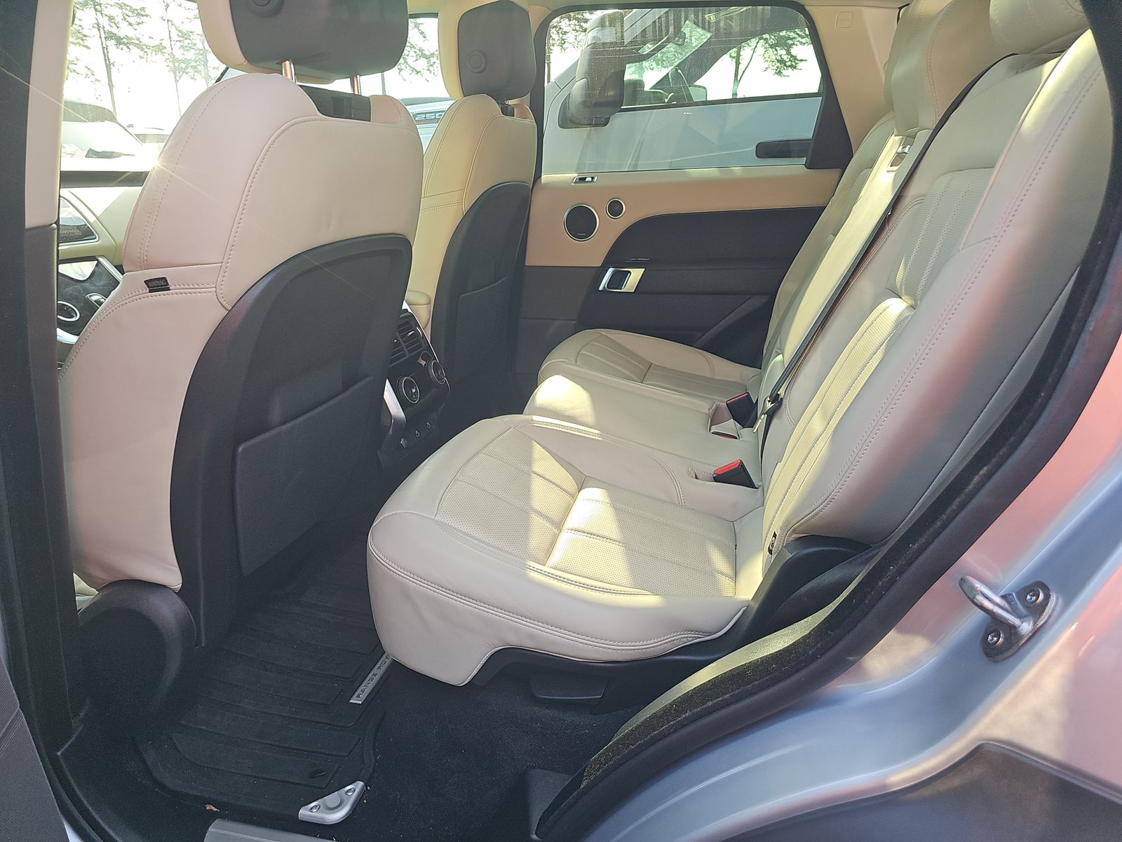 2022 Land Rover Range Rover Sport HSE Silver Edition AWD