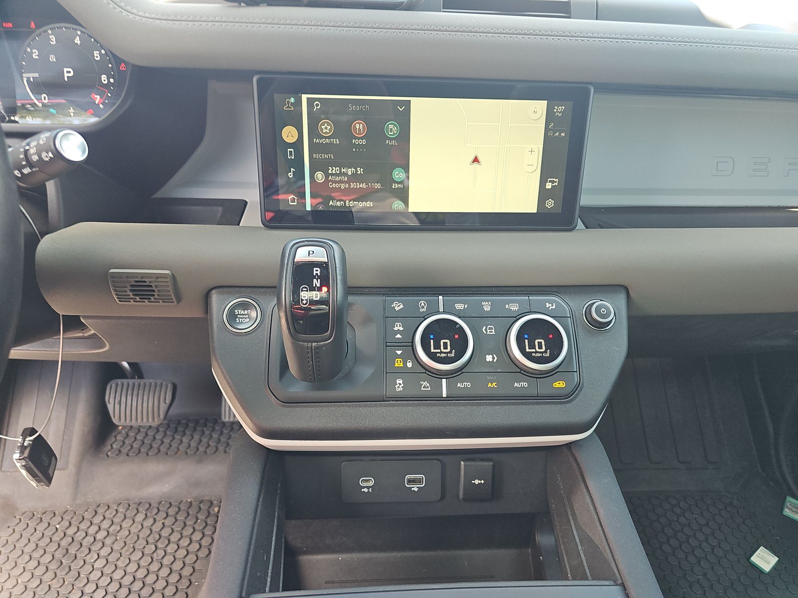 2023 Land Rover Defender 110 SE AWD