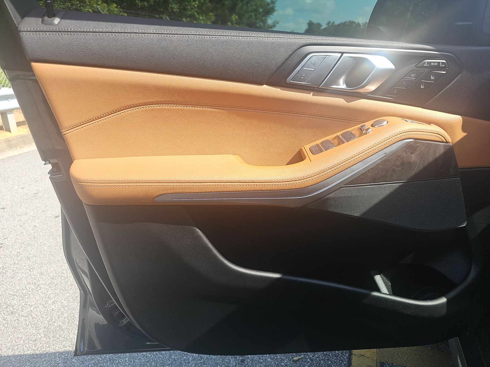 2022 BMW X7 M50i AWD