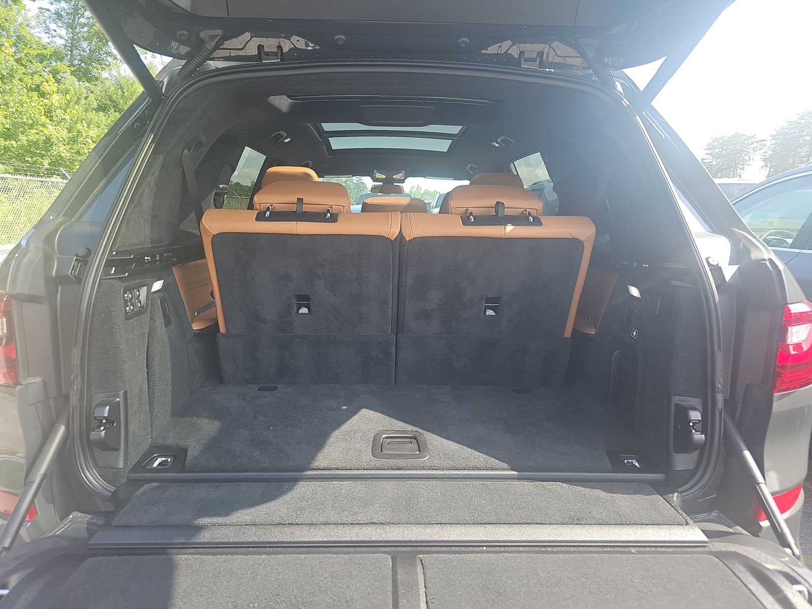 2022 BMW X7 M50i AWD