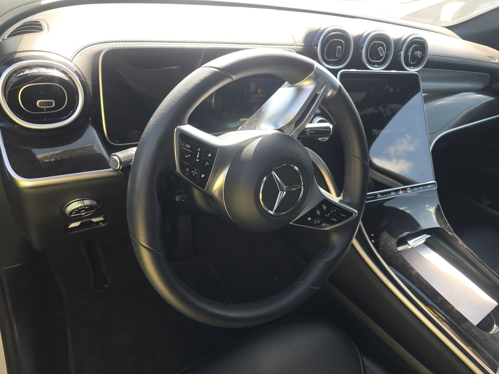 2024 Mercedes-Benz GLC GLC 300 AWD
