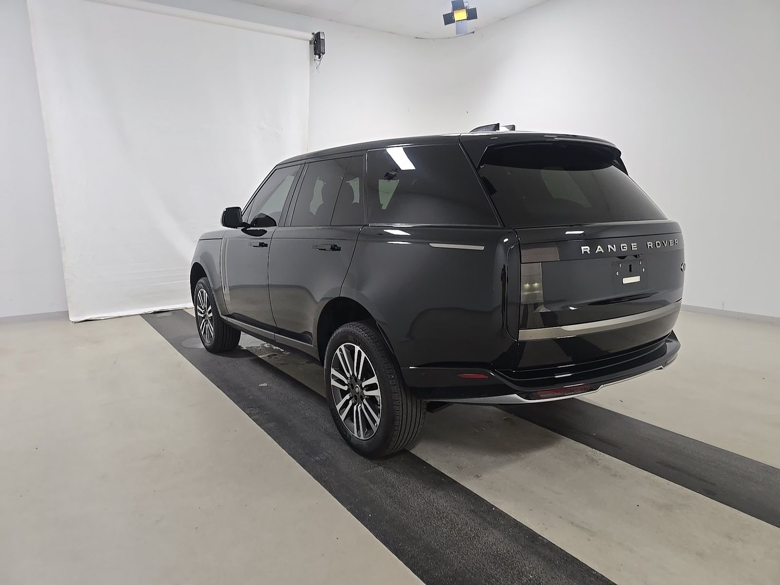 2023 Land Rover Range Rover SE FWD