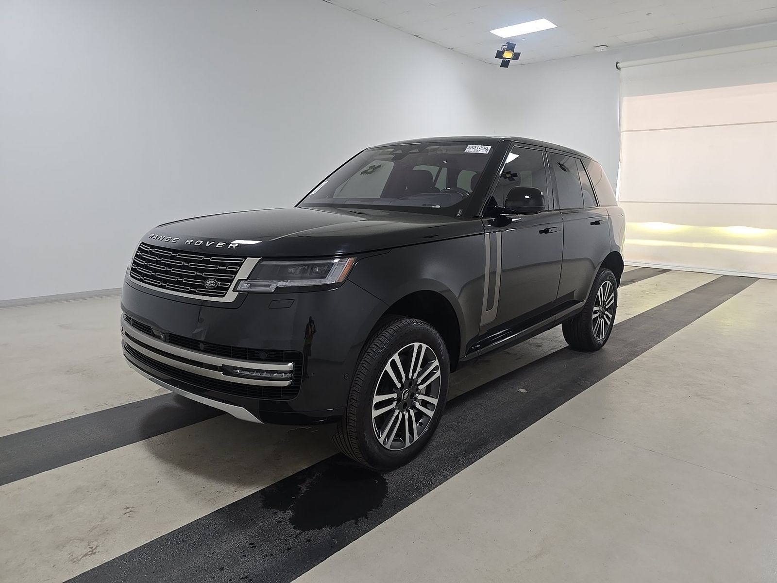 2023 Land Rover Range Rover SE FWD