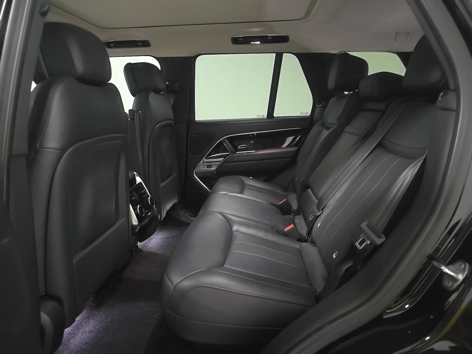 2023 Land Rover Range Rover SE FWD