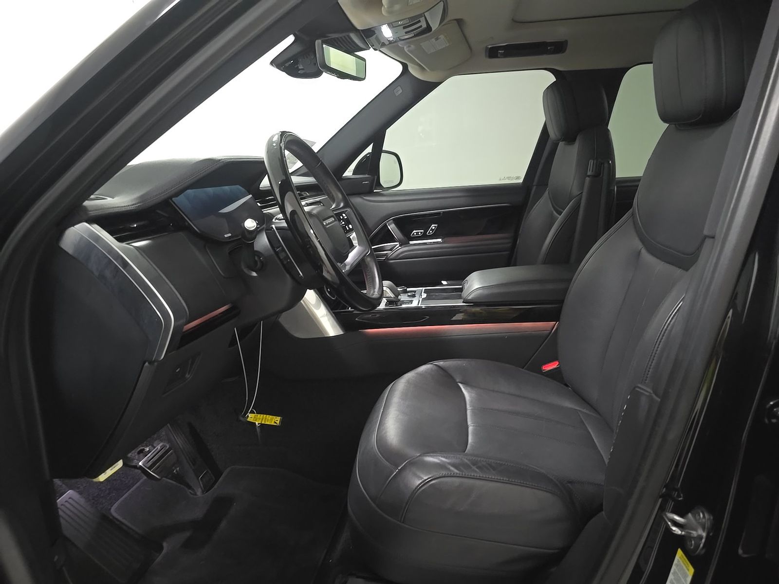 2023 Land Rover Range Rover SE FWD