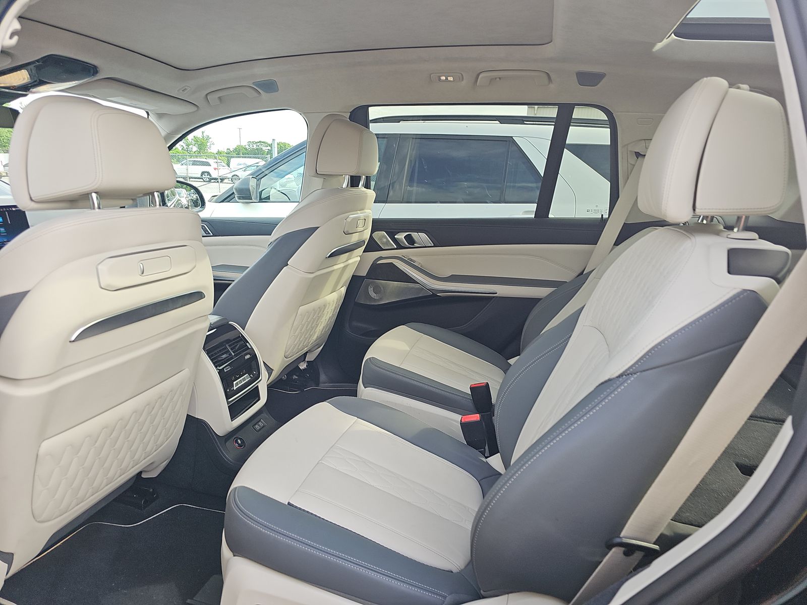 2024 BMW X7 xDrive40i AWD