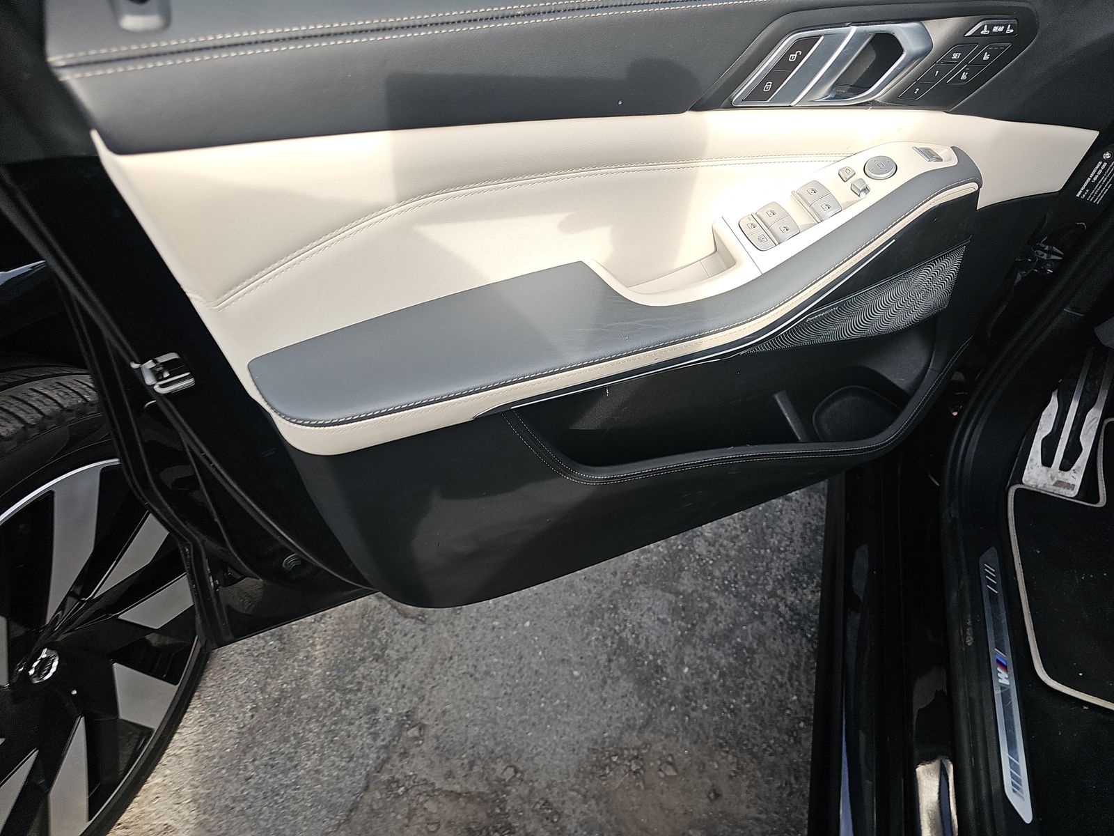 2024 BMW X7 xDrive40i AWD