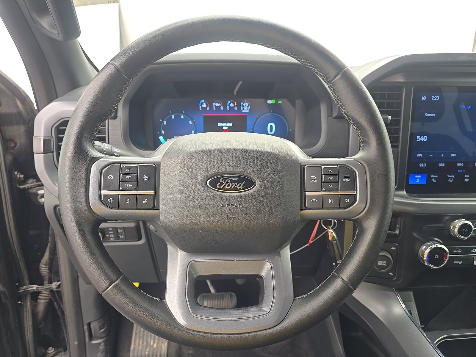 2025 Ford F-150 XLT AWD