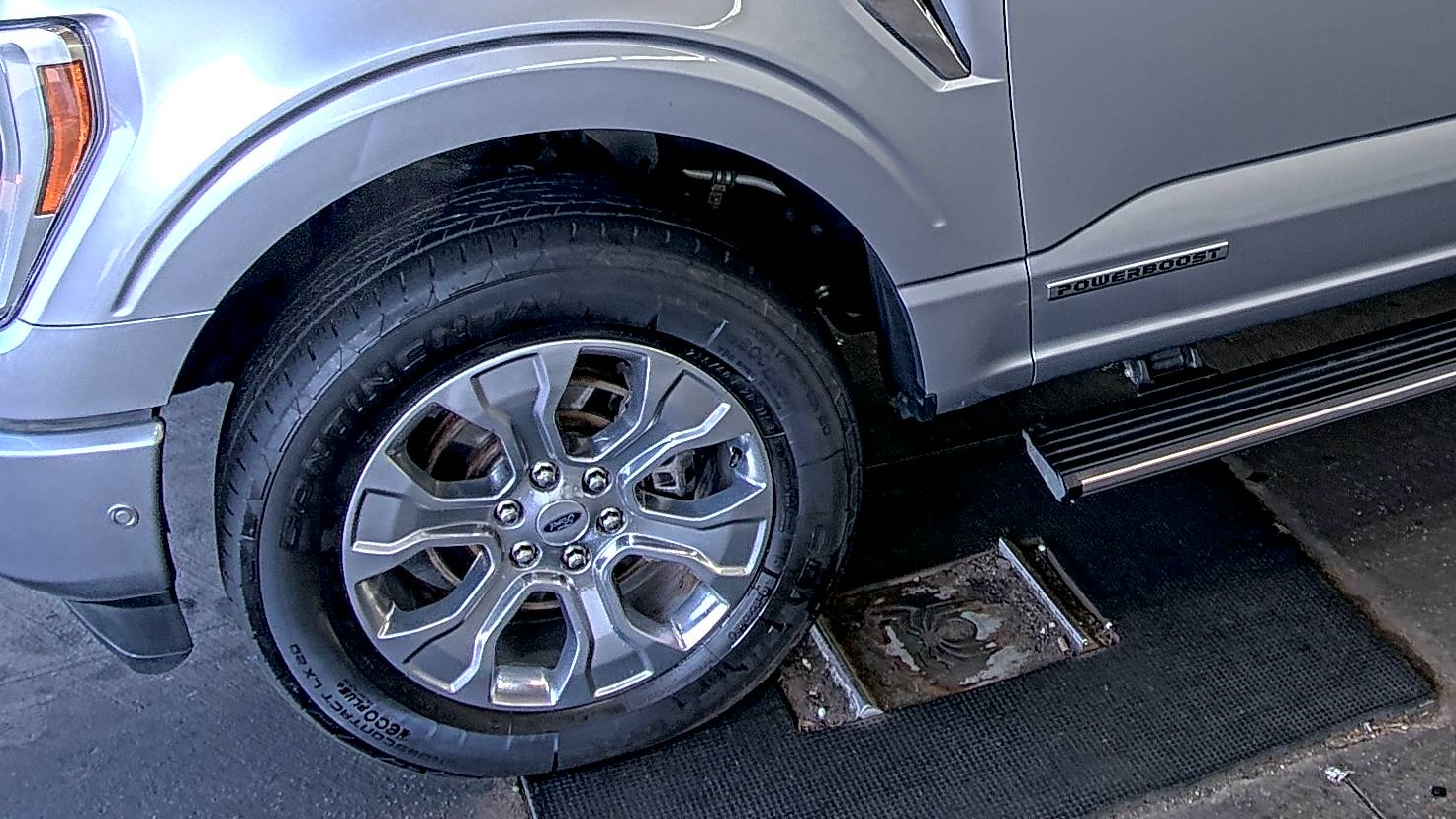 2022 Ford F-150 Hybrid Platinum AWD