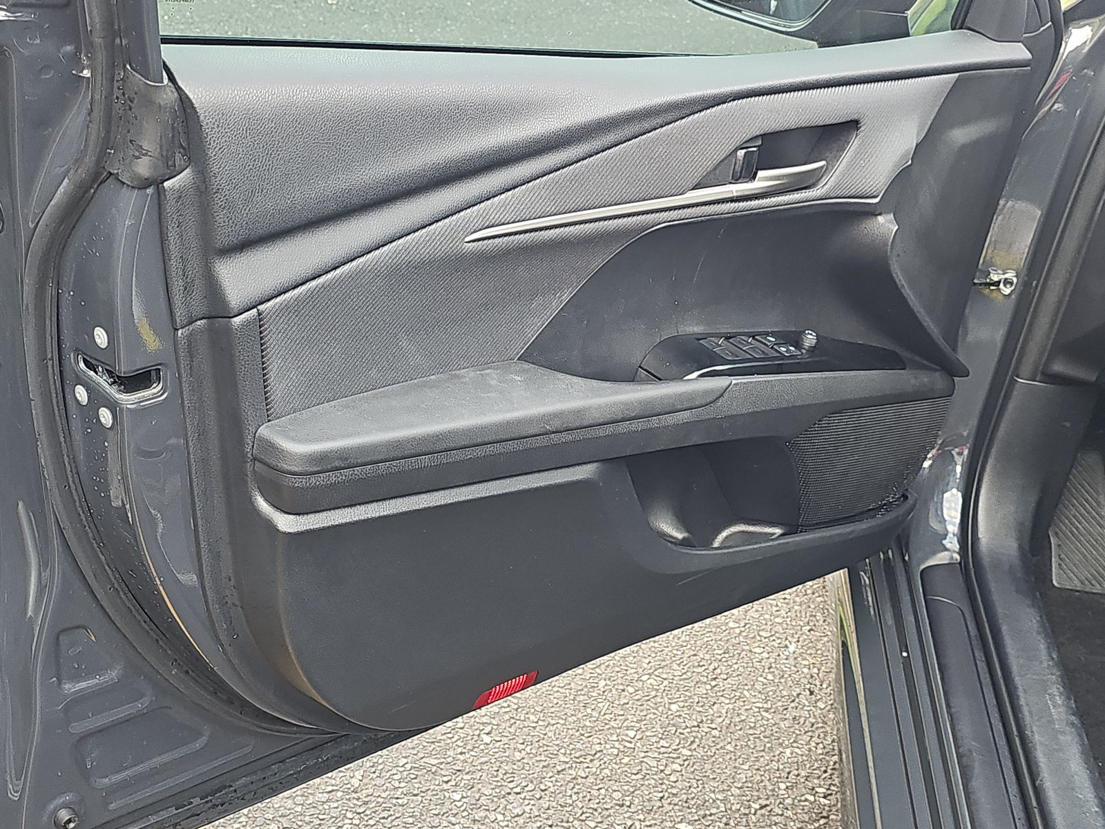 2025 Toyota Camry SE FWD