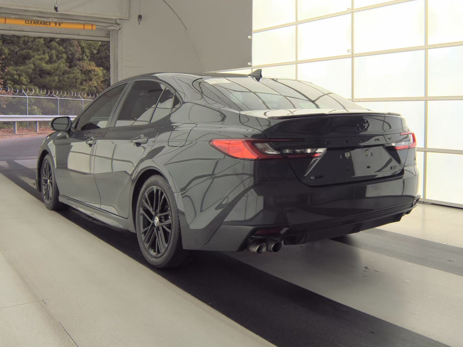 2025 Toyota Camry SE FWD
