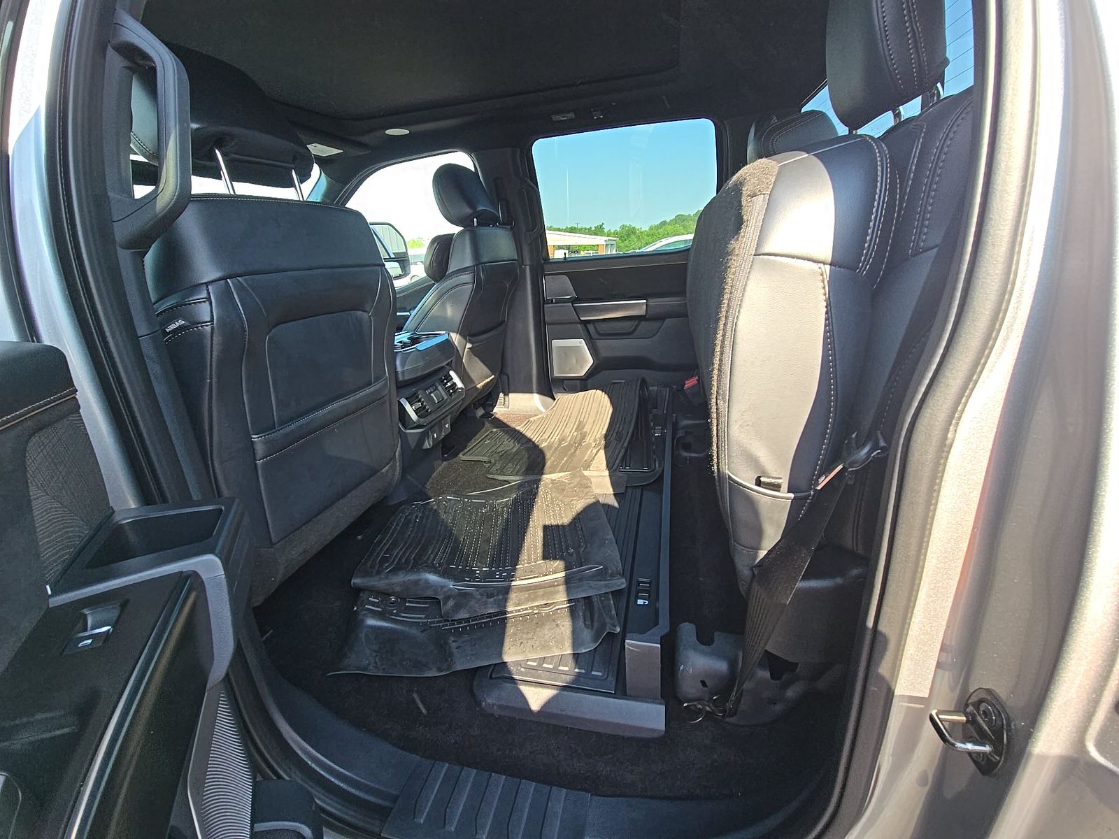 2022 Ford F-150 Hybrid Platinum AWD