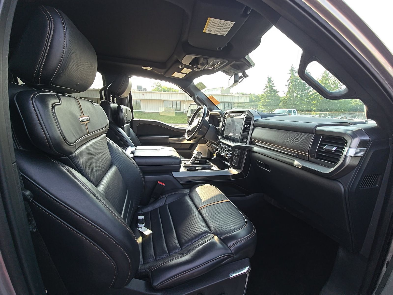 2022 Ford F-150 Hybrid Platinum AWD