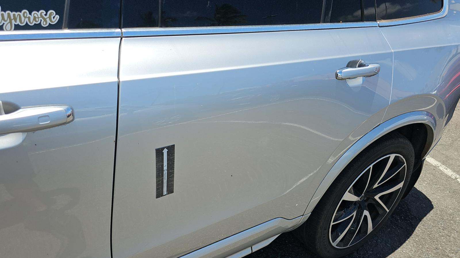2018 Volvo XC90 T6 Momentum AWD