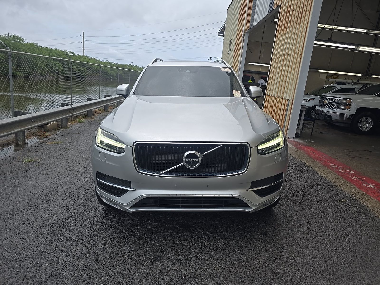 2018 Volvo XC90 T6 Momentum AWD
