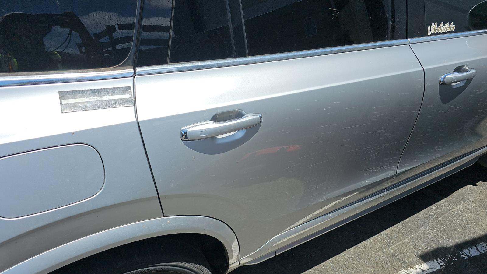 2018 Volvo XC90 T6 Momentum AWD