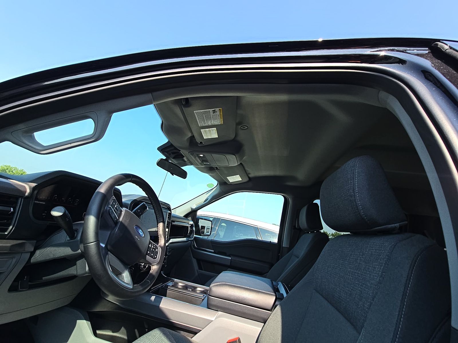 2025 Ford F-150 Hybrid XLT AWD