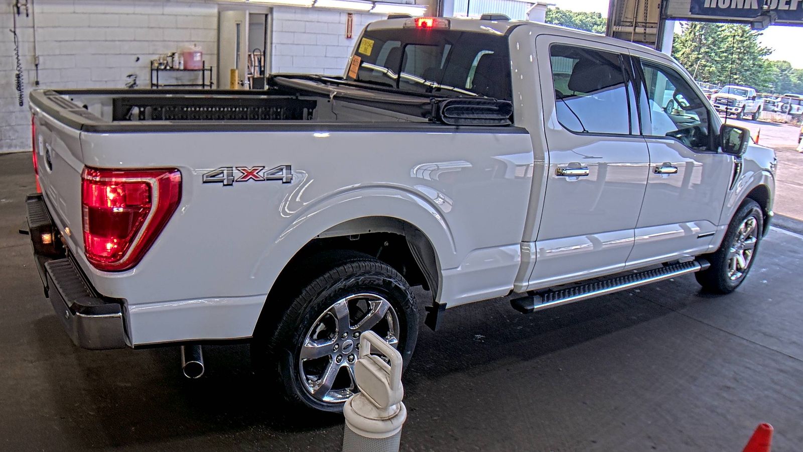 2023 Ford F-150 Hybrid XLT AWD