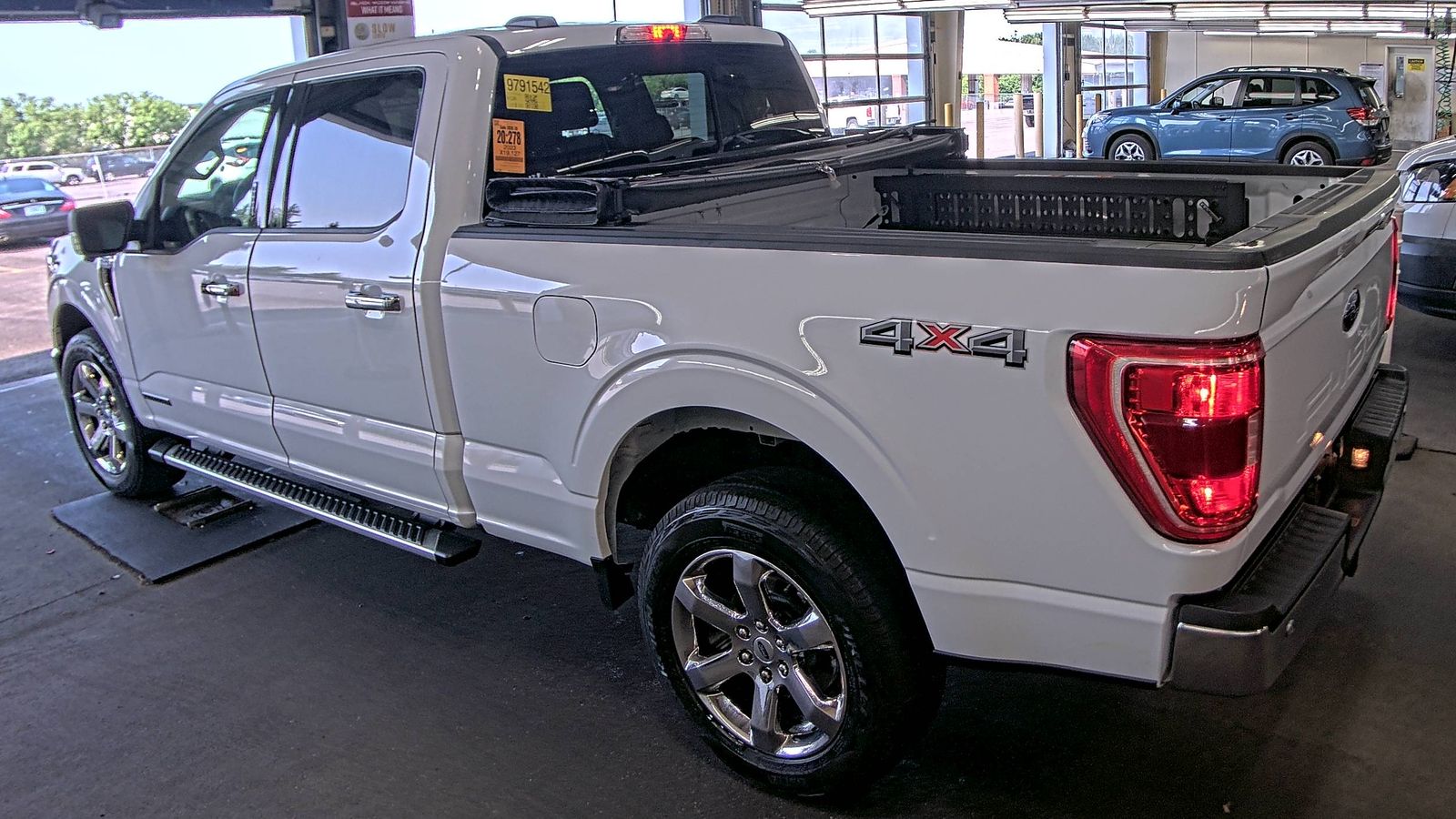 2023 Ford F-150 Hybrid XLT AWD