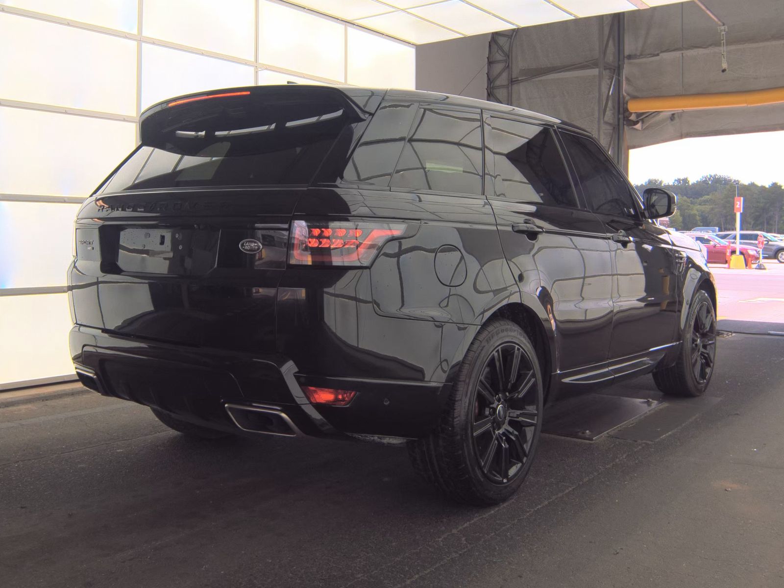 2022 Land Rover Range Rover Sport HST AWD