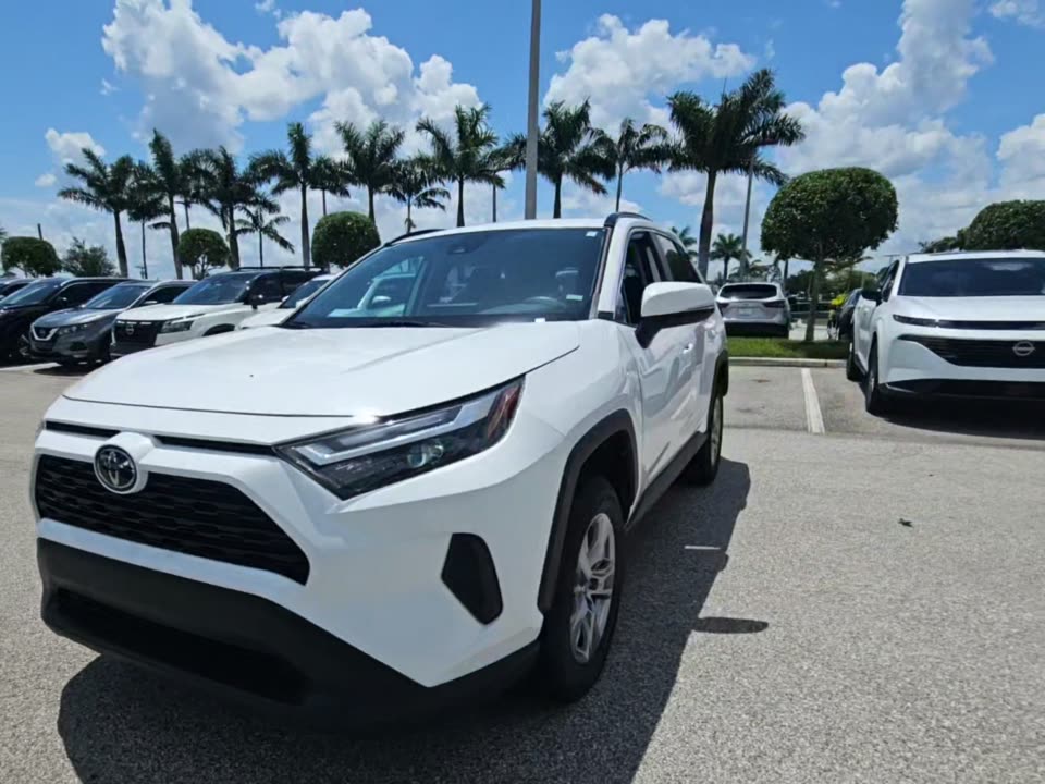 2024 Toyota RAV4 XLE