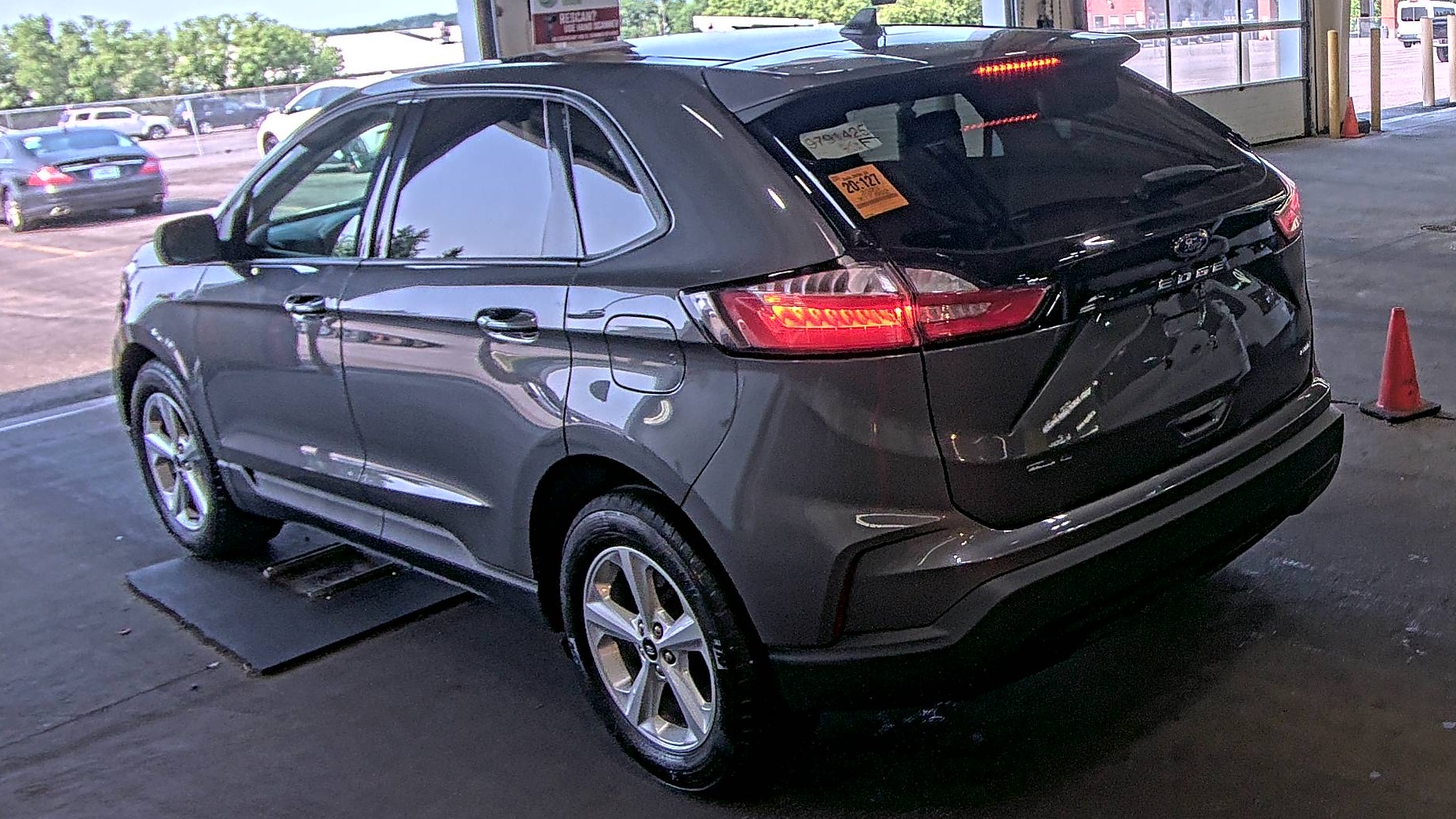 2023 Ford Edge SE AWD