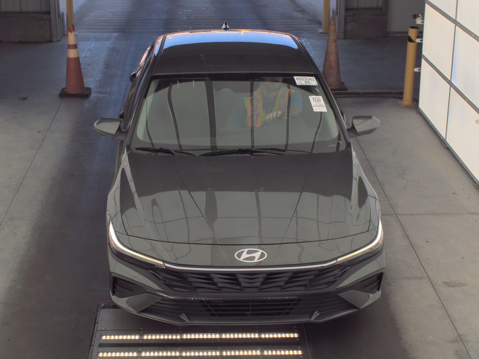 2025 Hyundai Elantra SE FWD