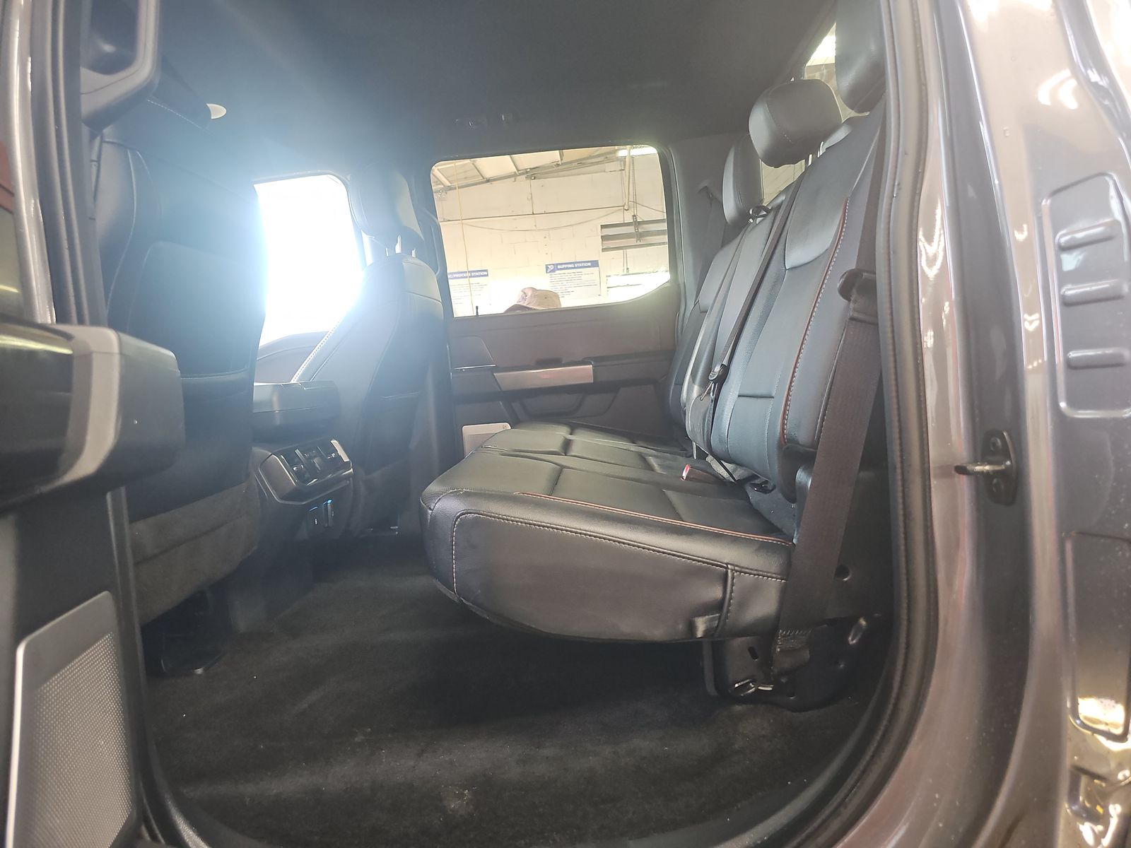 2023 Ford F-150 Lariat AWD