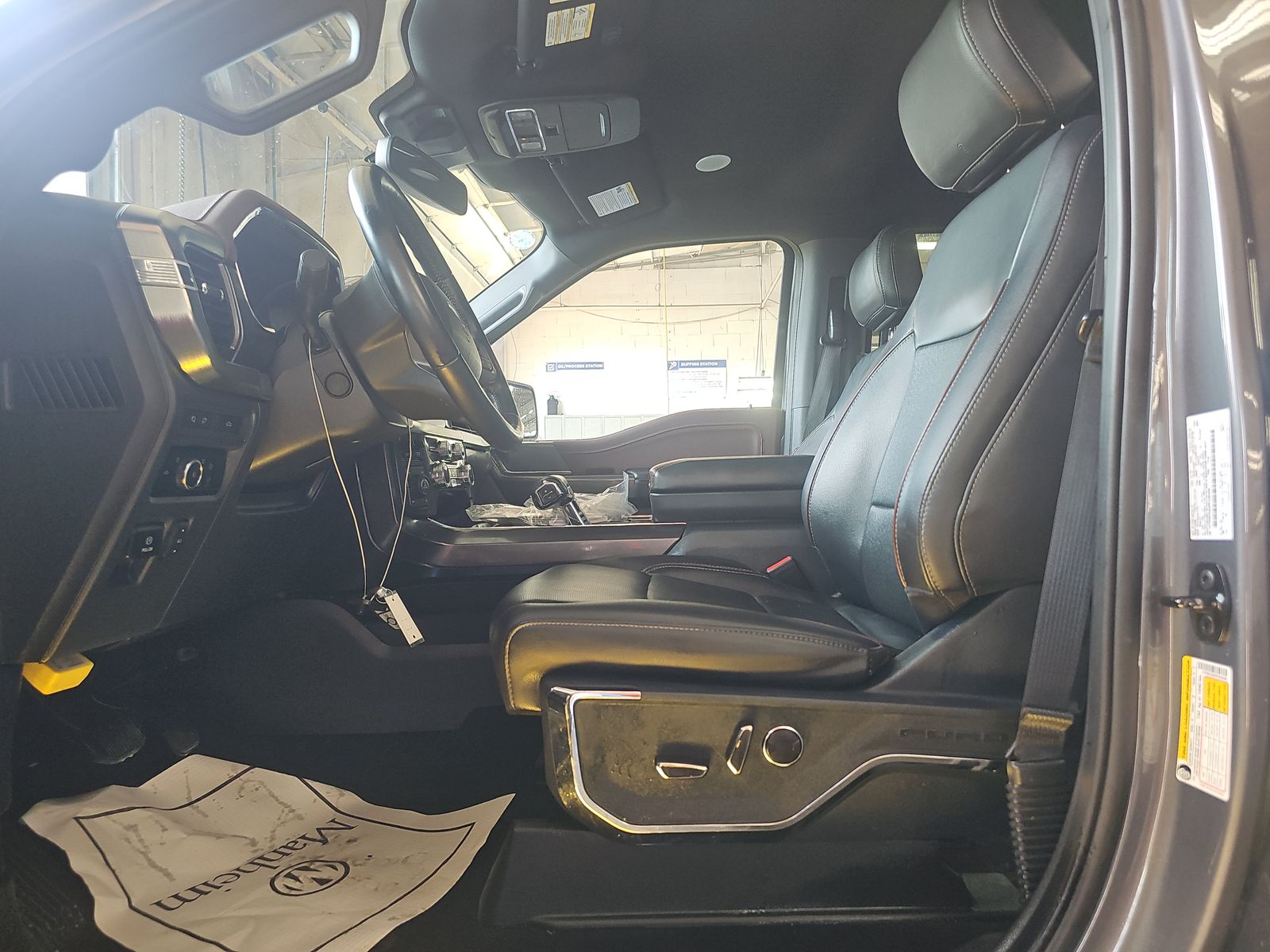 2023 Ford F-150 Lariat AWD