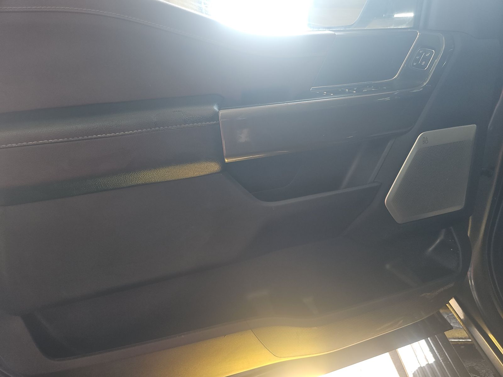 2023 Ford F-150 Lariat AWD