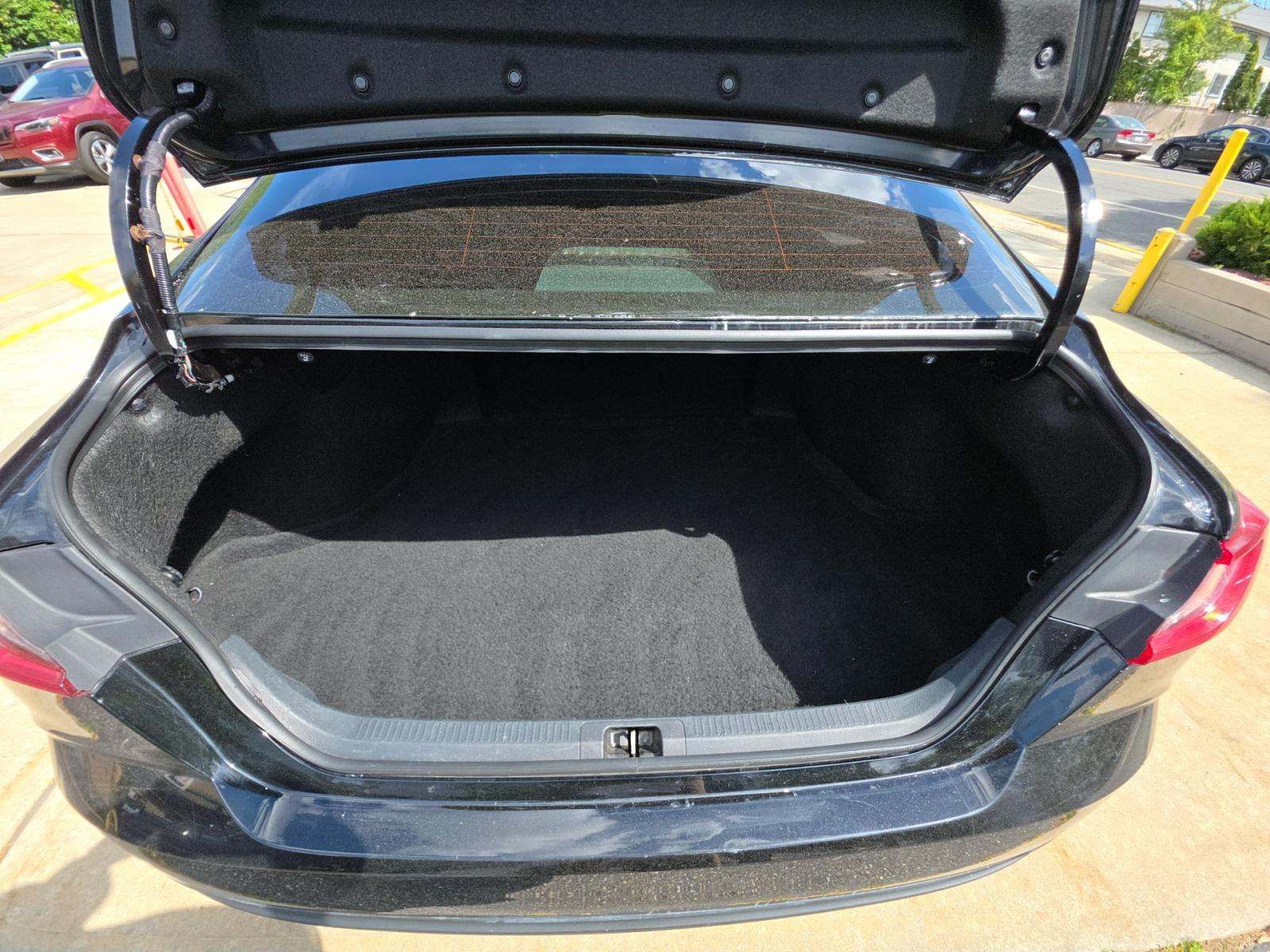 2025 Toyota Camry LE FWD