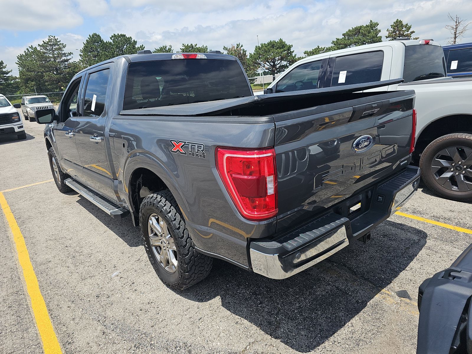 2023 Ford F-150 XLT AWD