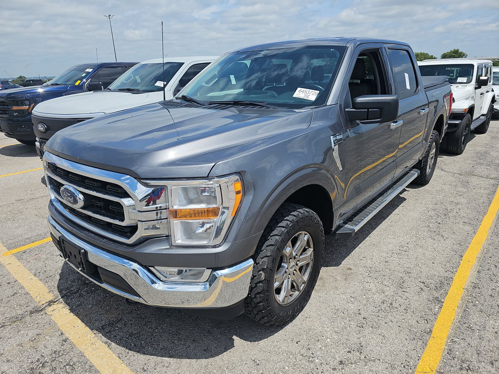 2023 Ford F-150 XLT AWD