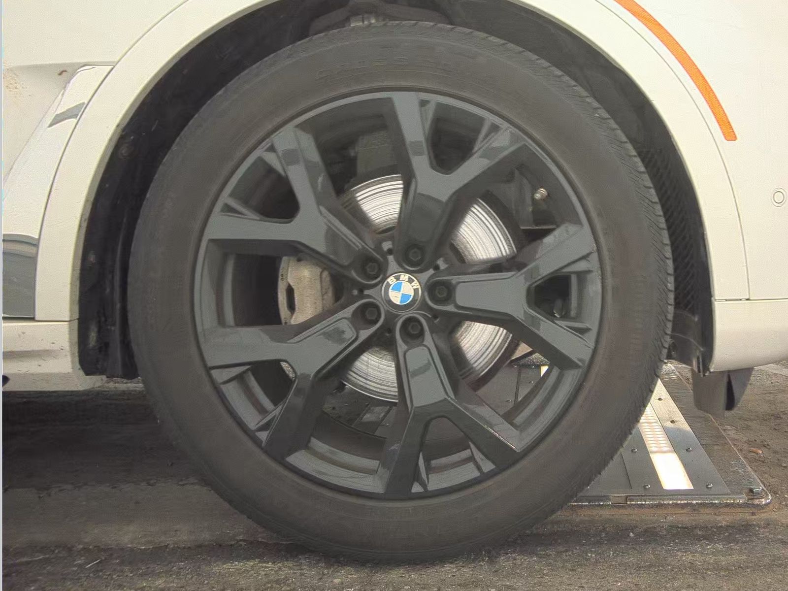 2022 BMW X7 xDrive40i AWD