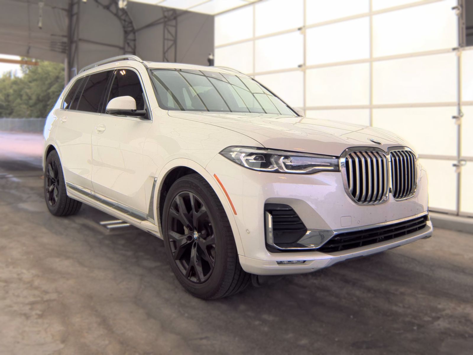 2022 BMW X7 xDrive40i AWD