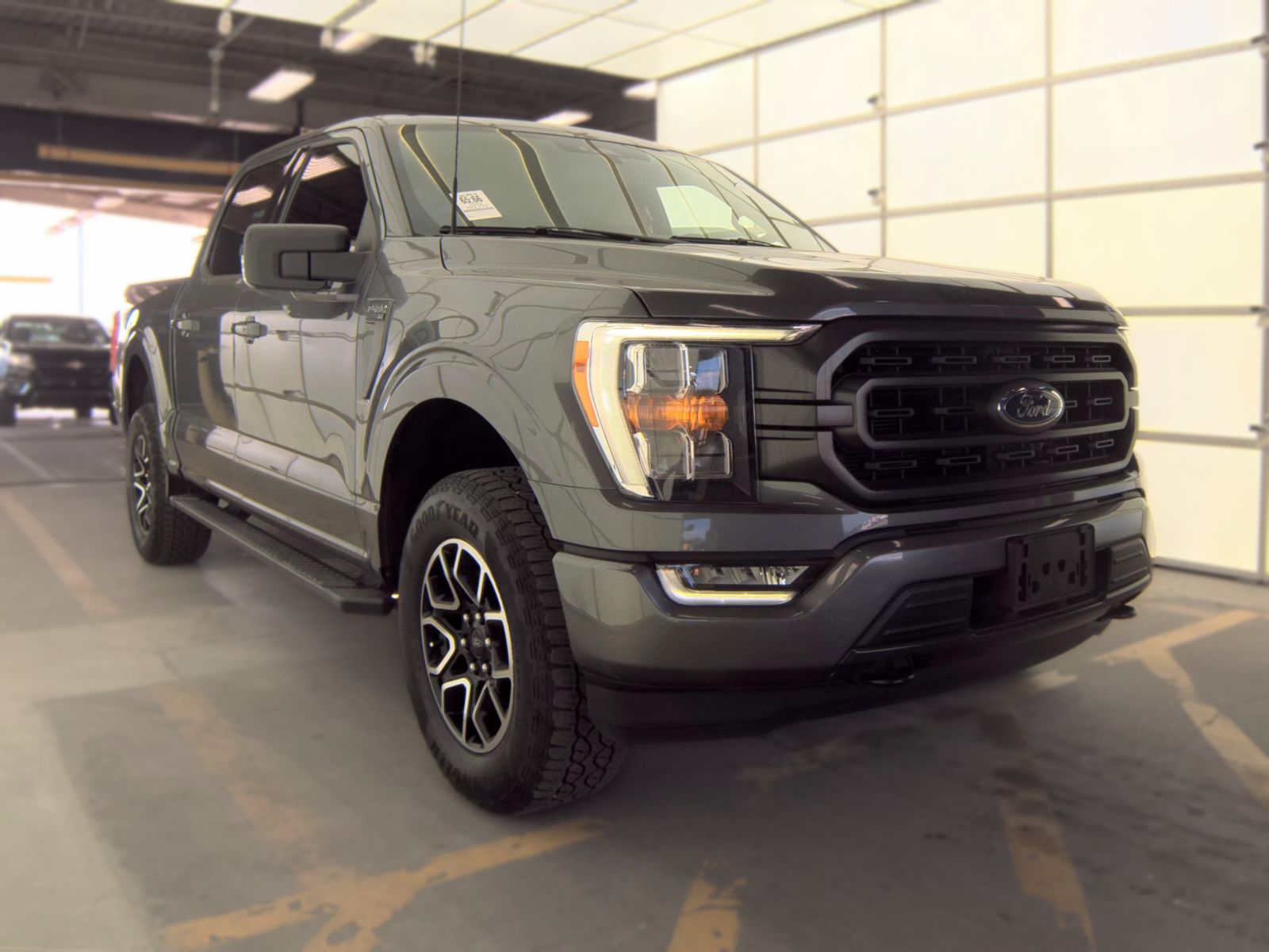 2023 Ford F-150 XLT AWD