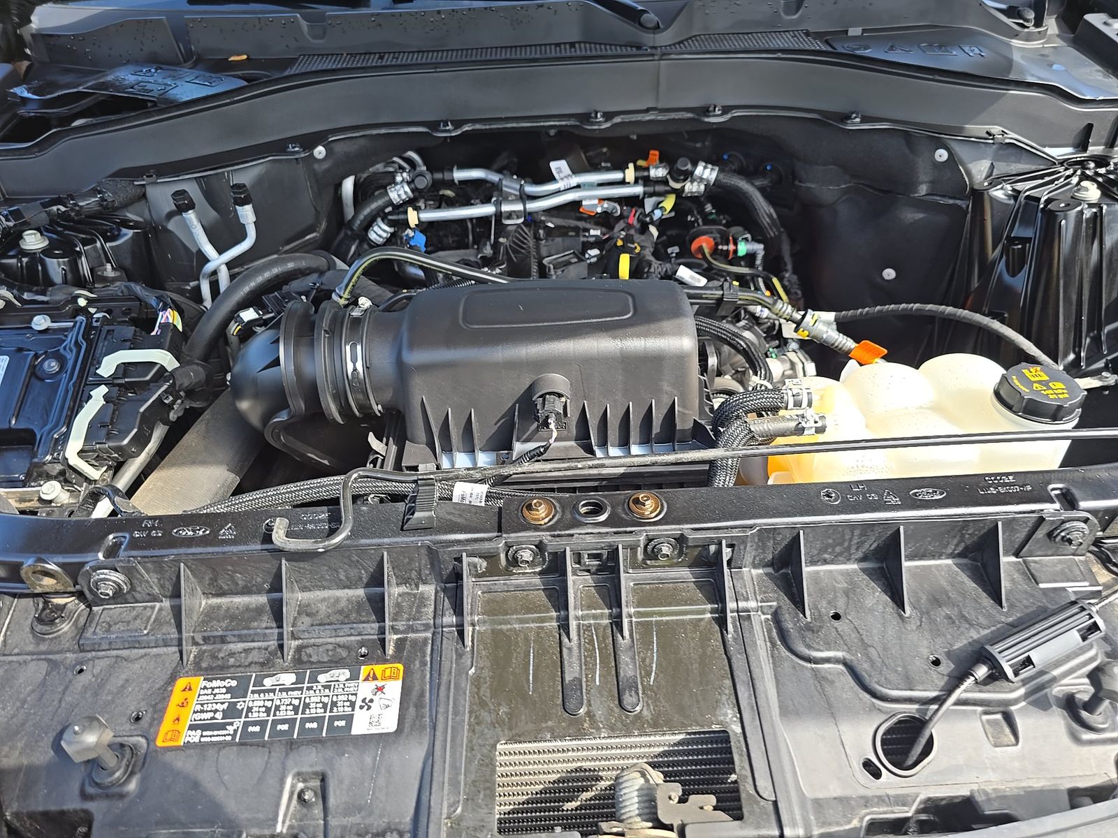 2024 Ford Explorer XLT AWD