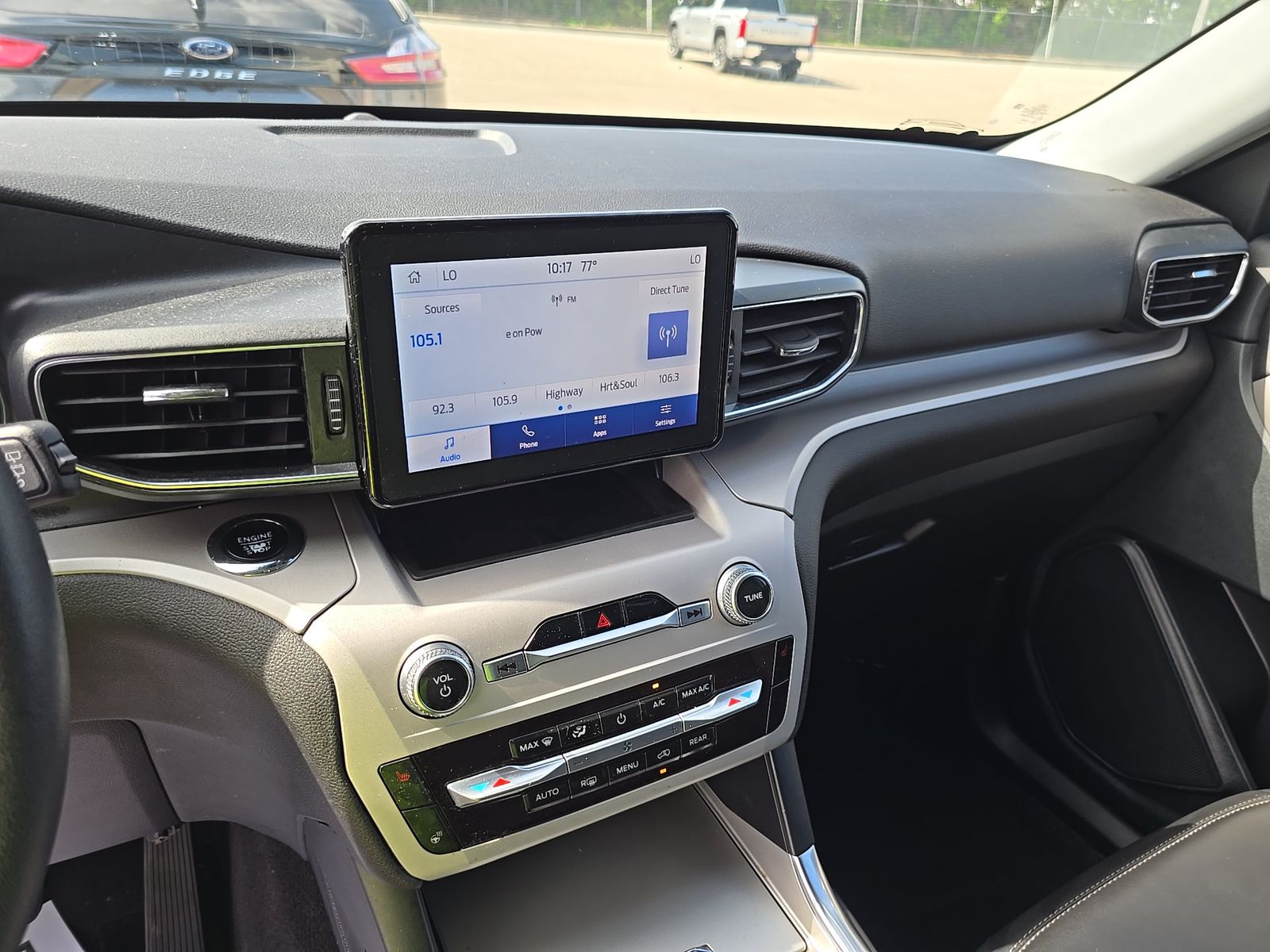 2024 Ford Explorer XLT AWD