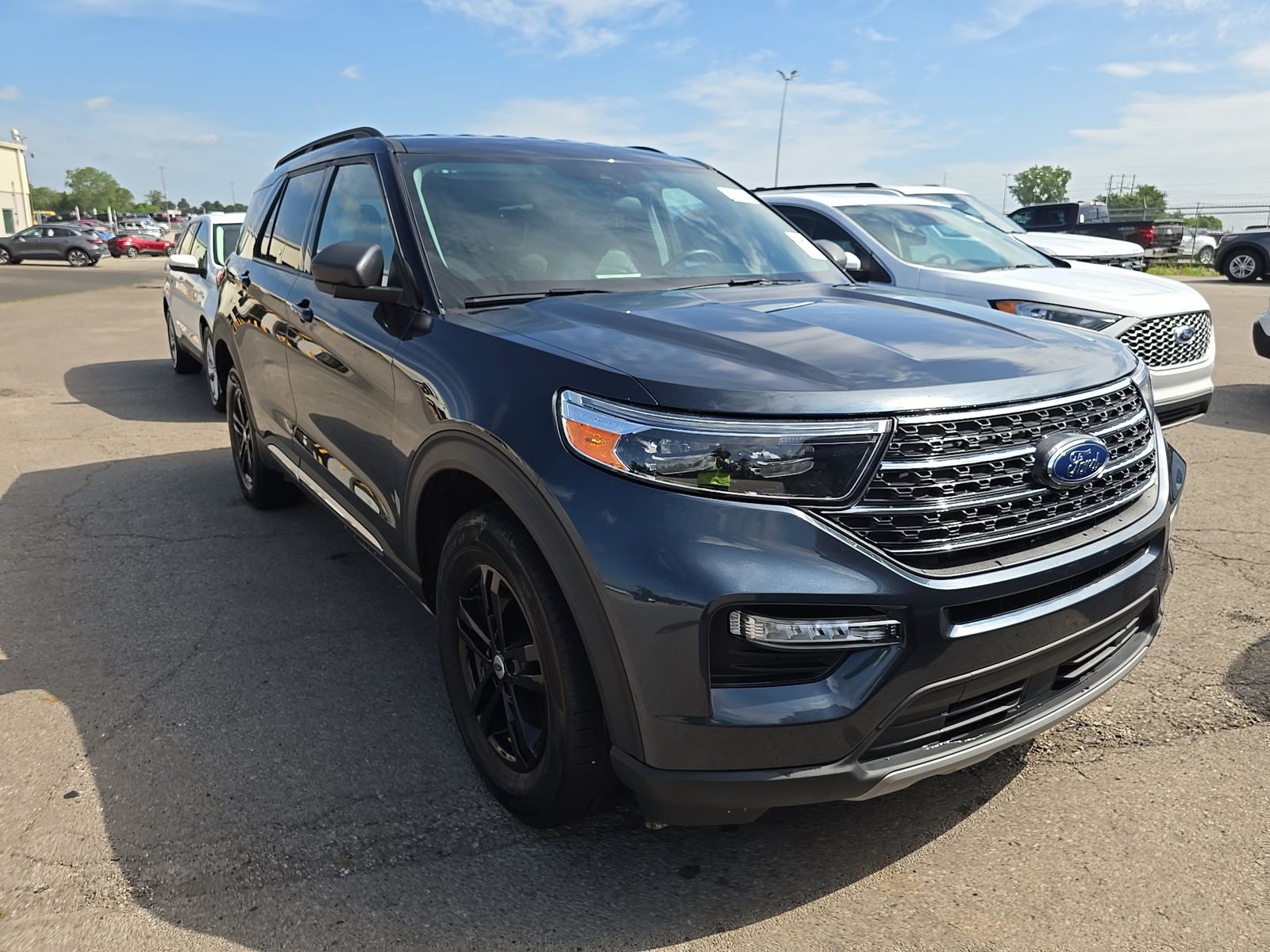 2024 Ford Explorer XLT AWD