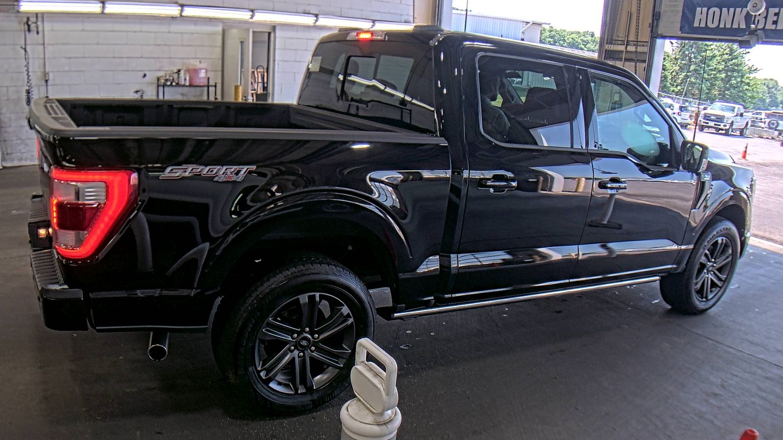 2023 Ford F-150 Lariat AWD