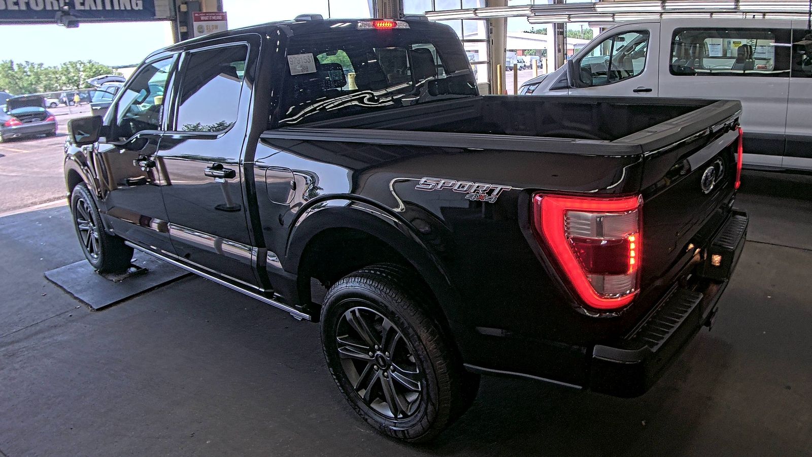 2023 Ford F-150 Lariat AWD