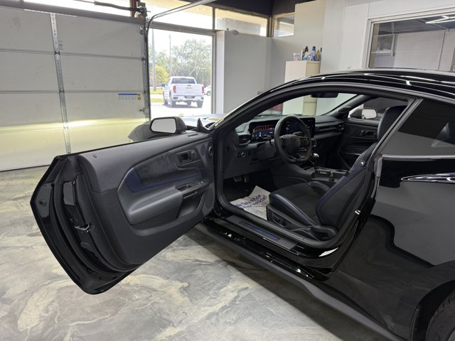 2024 Ford Mustang Dark Horse RWD