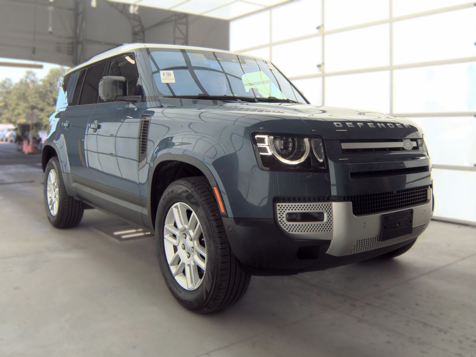 2021 Land Rover Defender 110 SE AWD