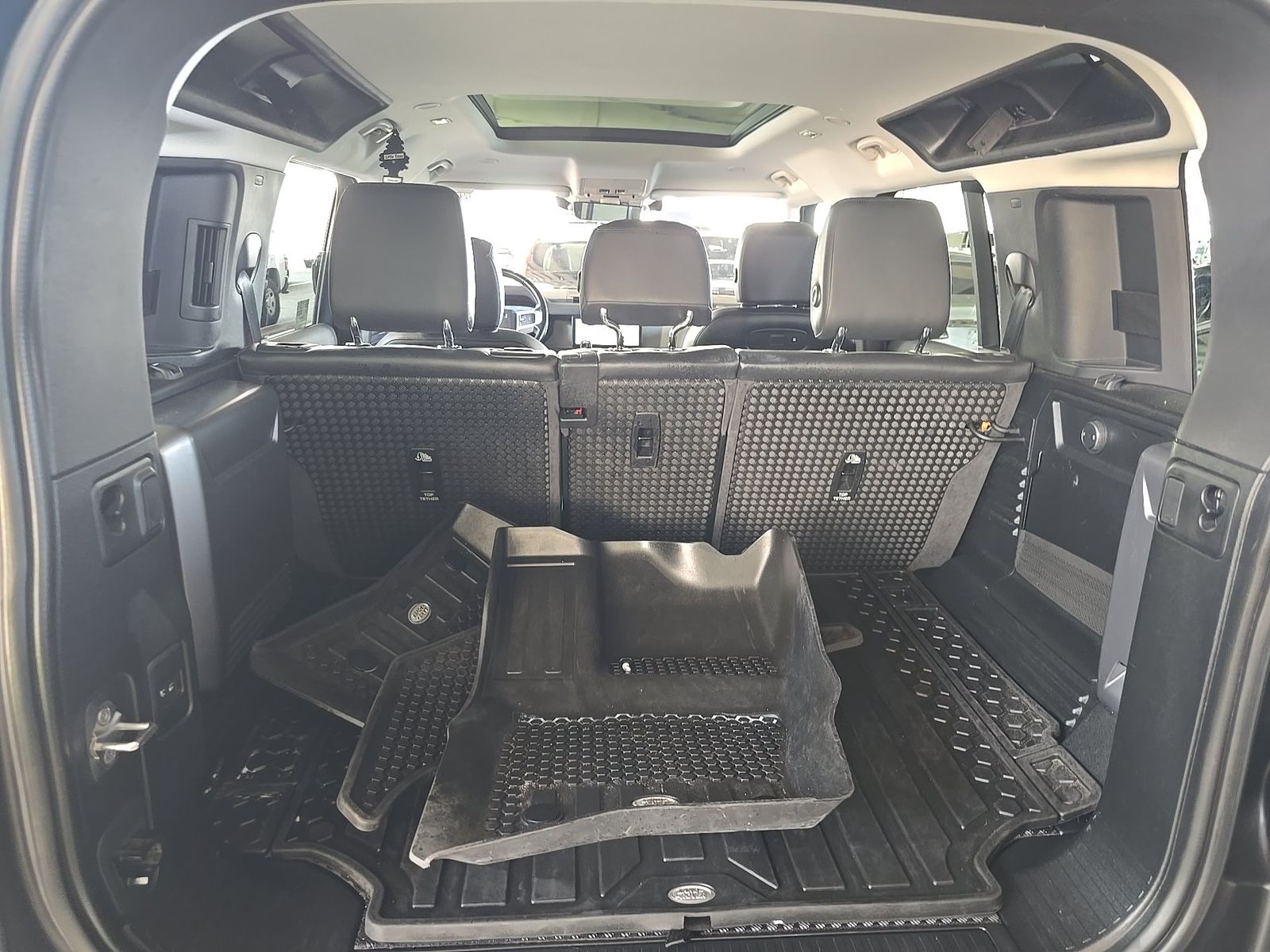 2021 Land Rover Defender 110 SE AWD