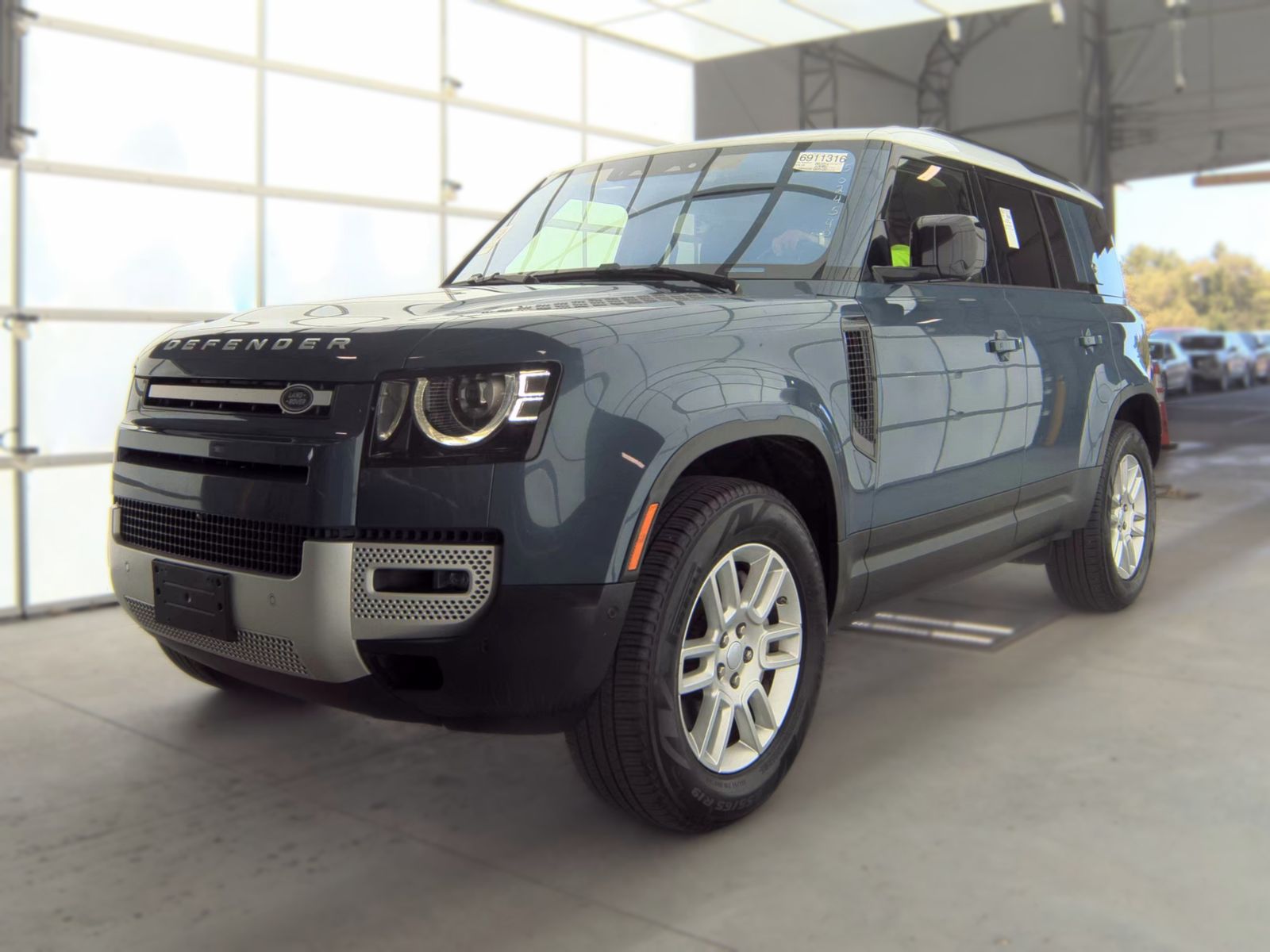 2021 Land Rover Defender 110 SE AWD