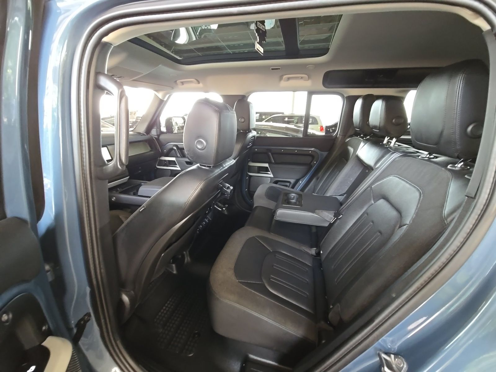 2021 Land Rover Defender 110 SE AWD