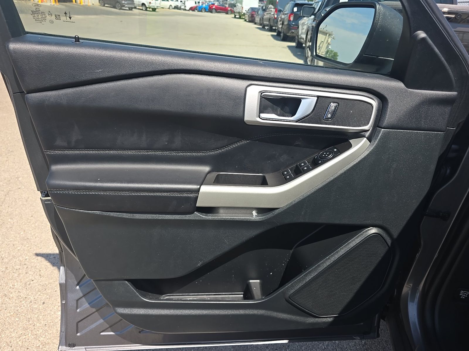 2023 Ford Explorer XLT AWD